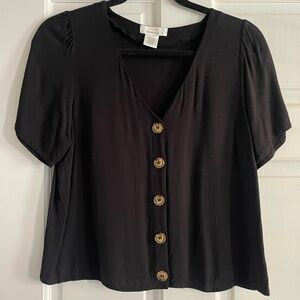 Elegant White Lace Blouse with Ruffled Sleeves